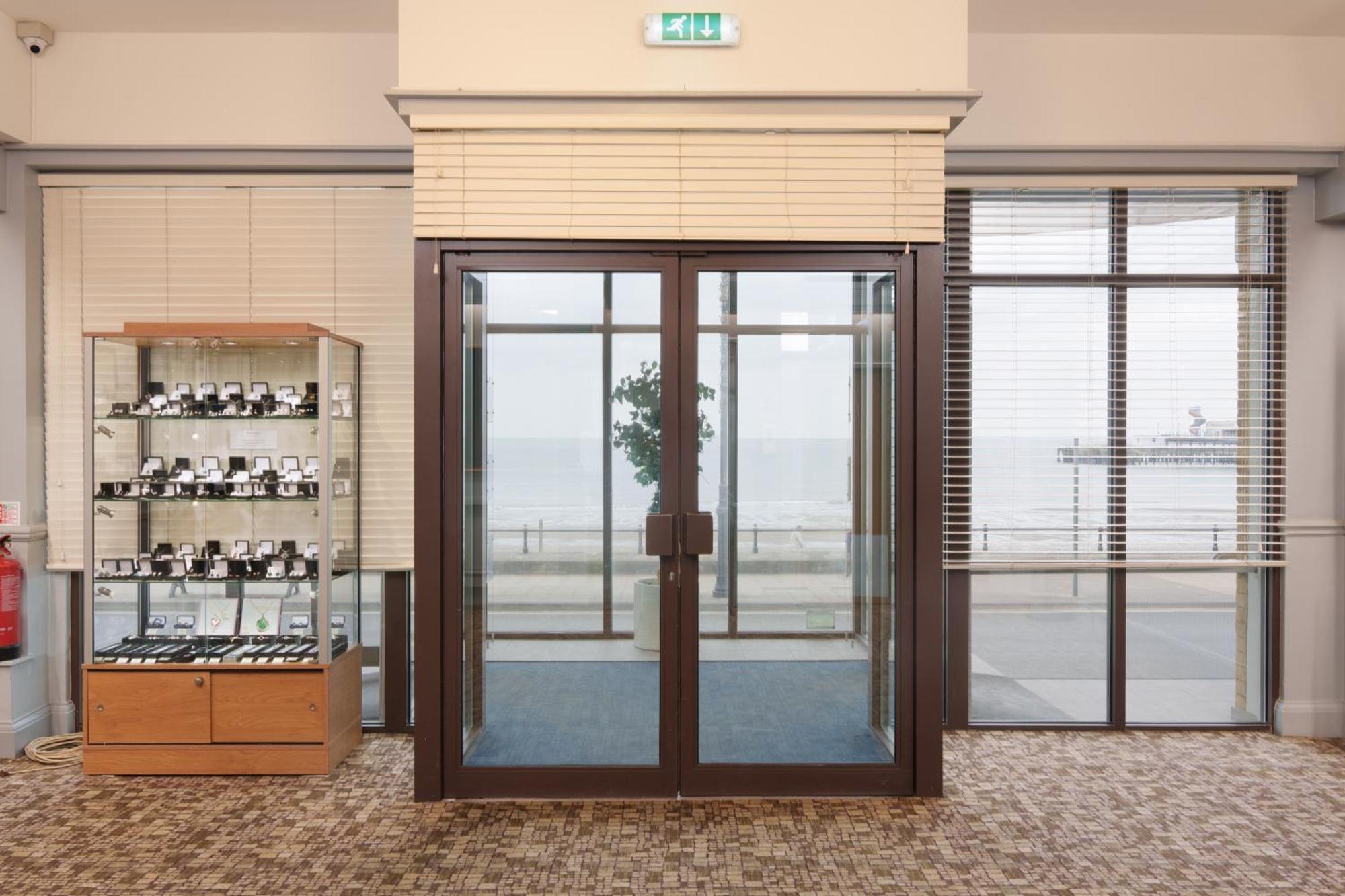 Trouville Hotel Sandown Extérieur photo