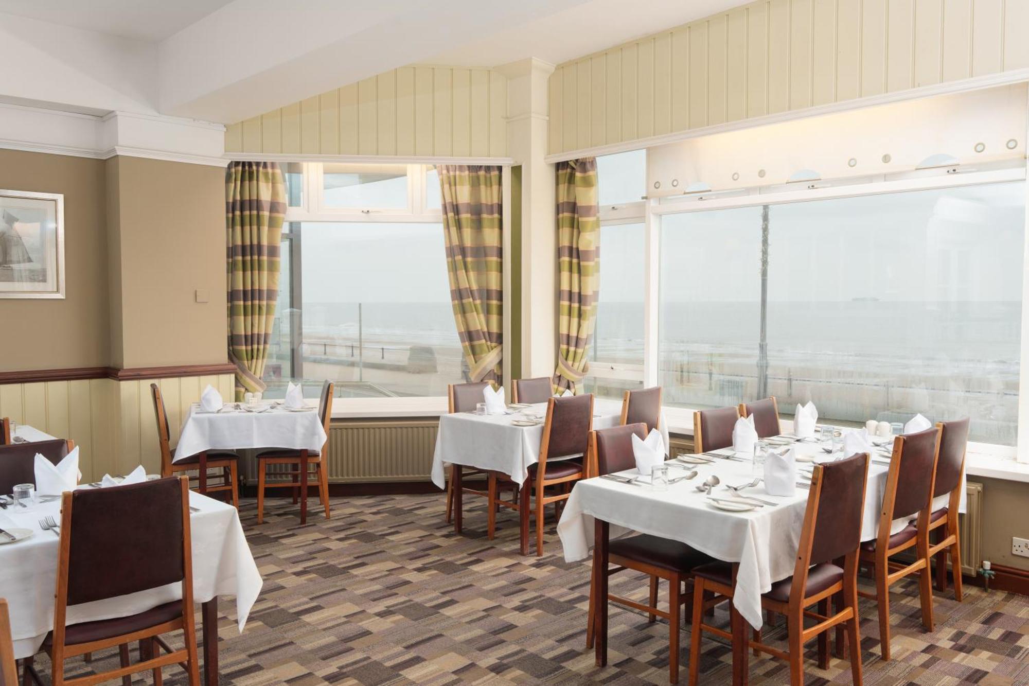 Trouville Hotel Sandown Extérieur photo