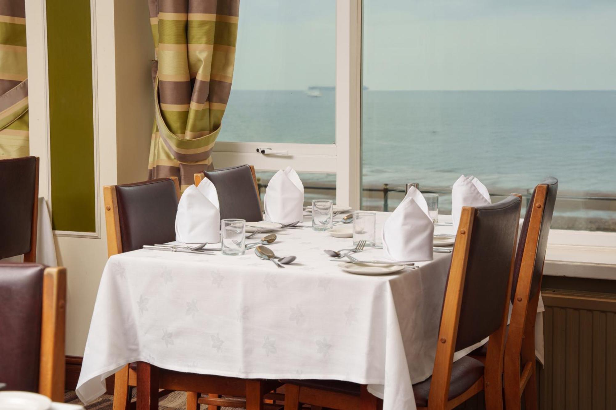 Trouville Hotel Sandown Extérieur photo